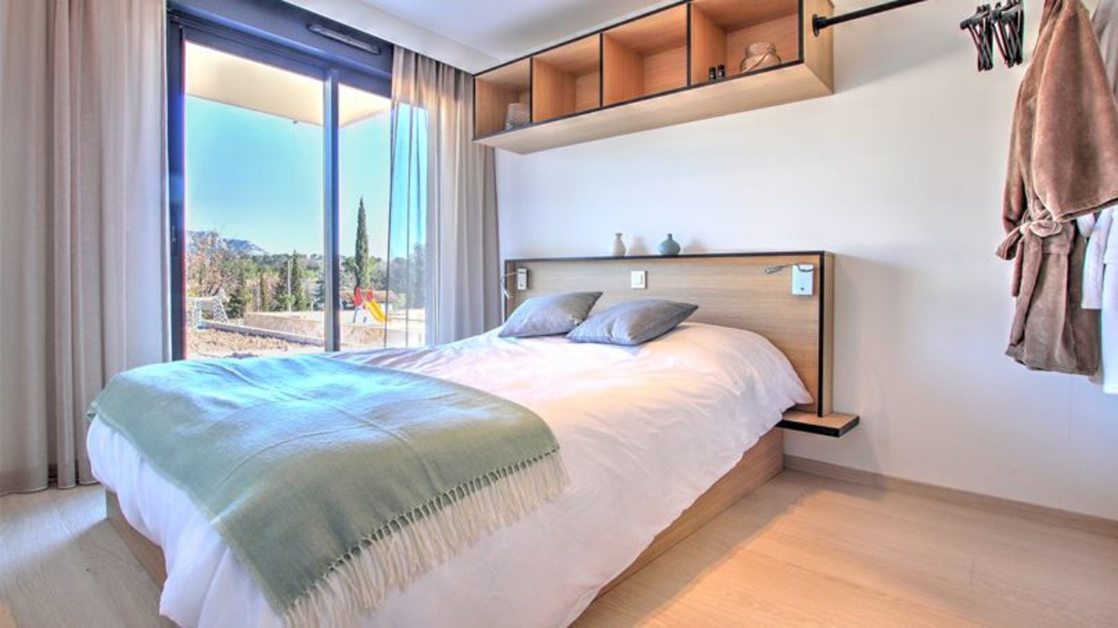 Nieuwe premium penthouse voor 6 personen met 3 kamers en groot terras