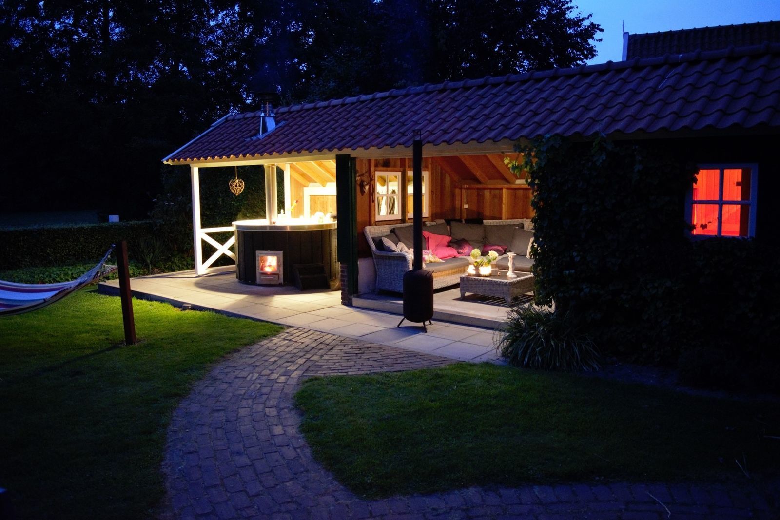 Onthaasten in de Achterhoek Appelbloesem I wellness vakantiehuis  