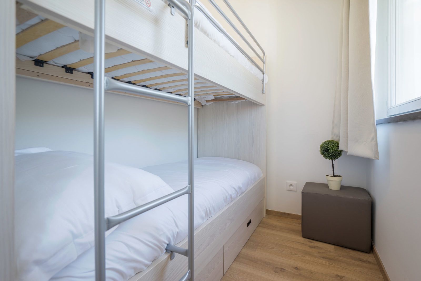 Studio pour 4 personnes avec 2 coins couchages et balcon