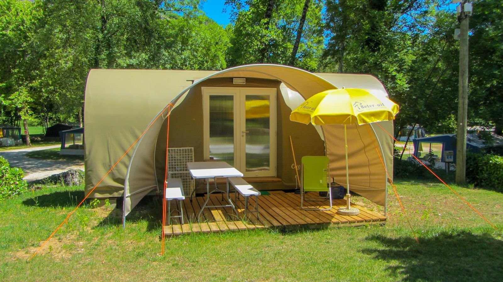 Tente au glamping Le Petit Château