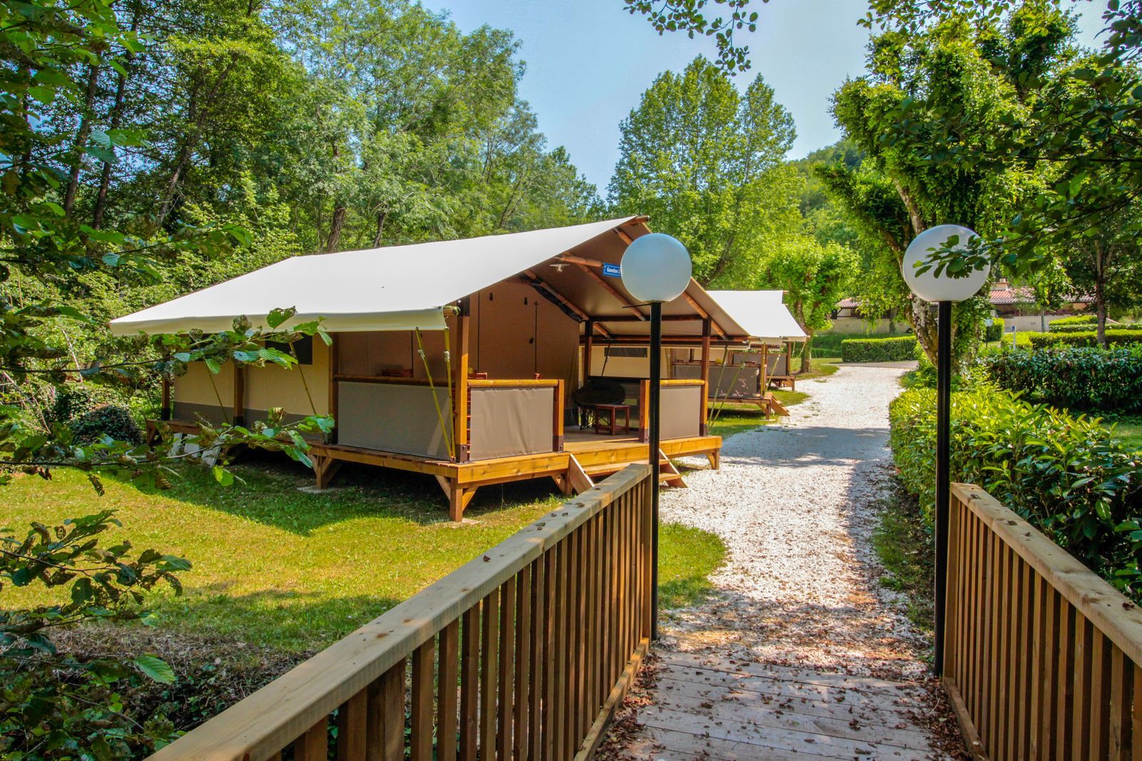 Lodgetent Gourdon