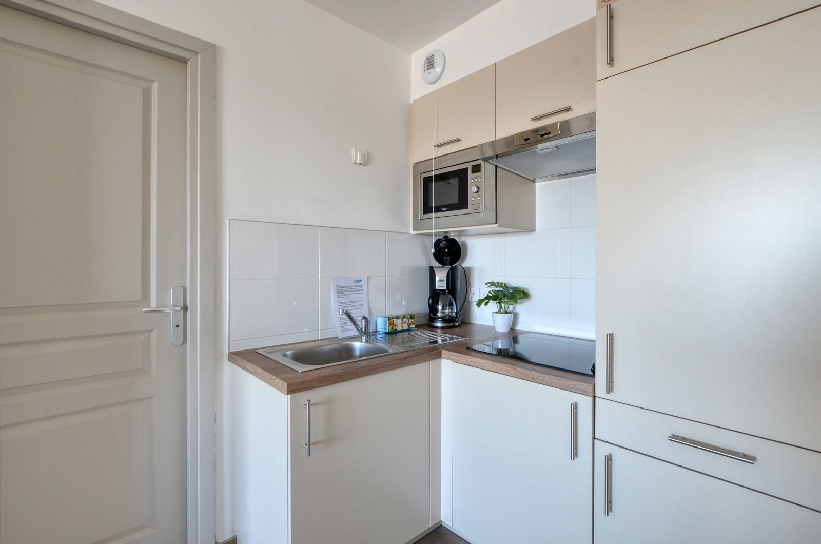 Apartment for 6 people (2 adults - 4 children) with balcony