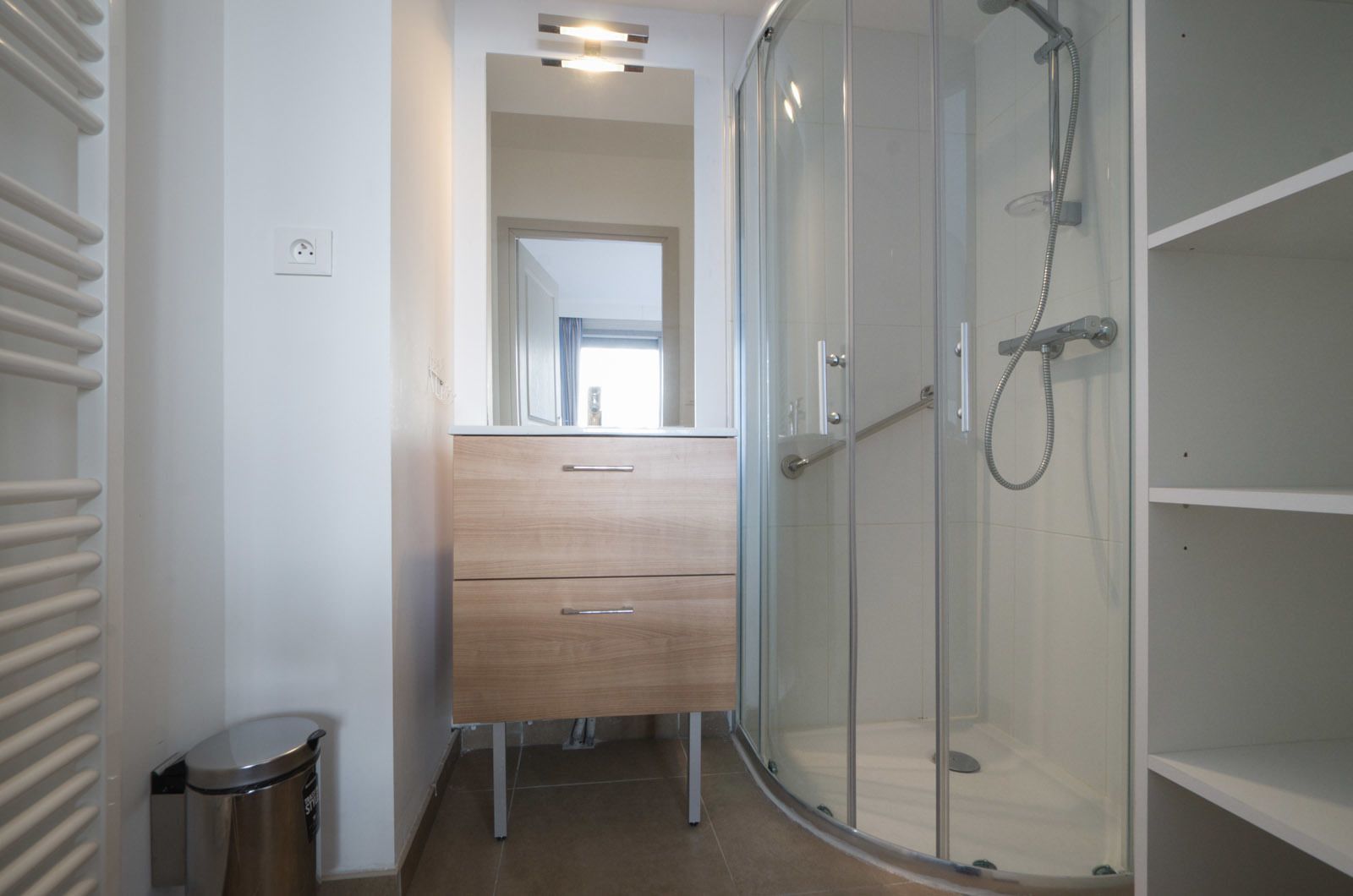 Apartment for 6 people (4 adults - 2 children) with balcony