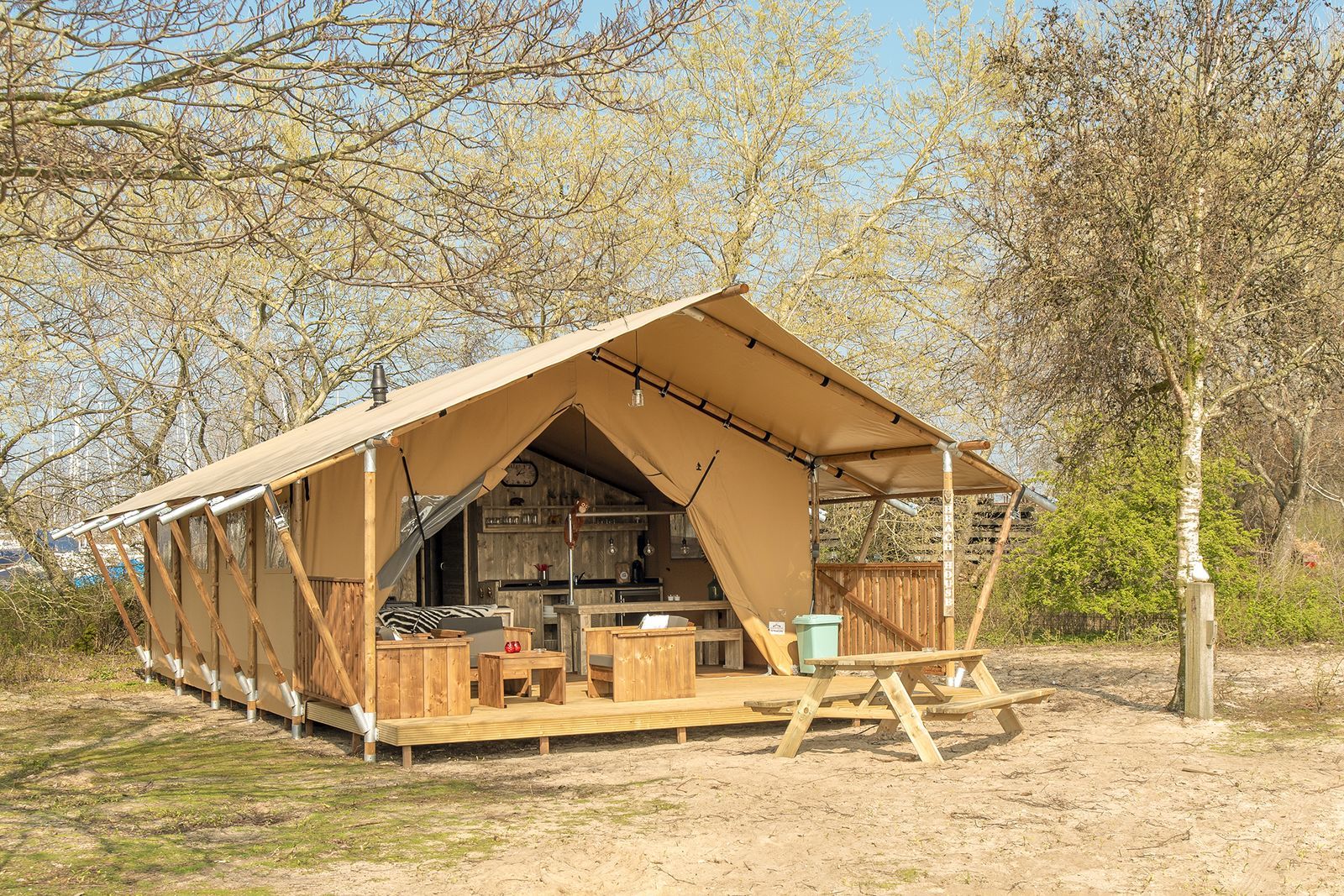 Safari-Lodge XL für 6 Personen