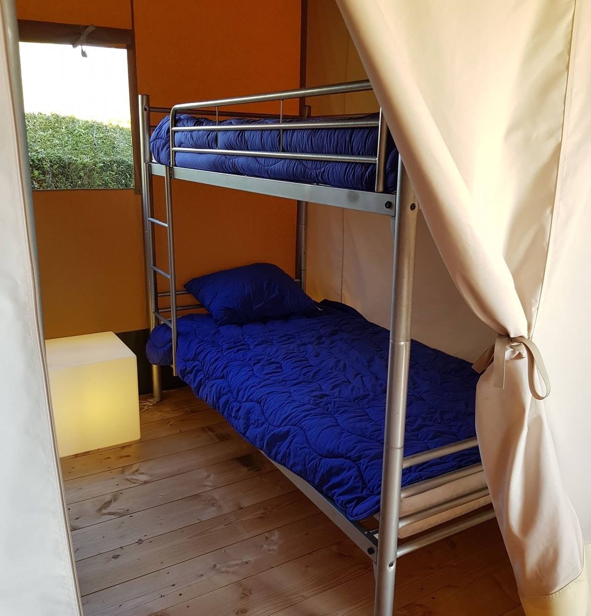 Safari tent