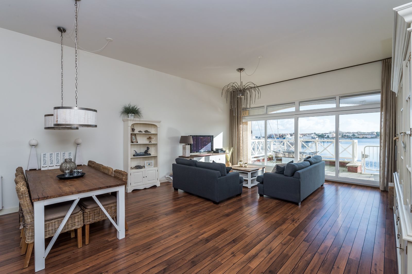 Kabbelaarsbank 405 - Port Marina Zélande