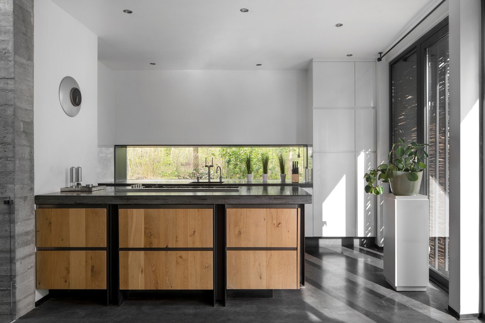 Betonnen Boshuis - luxe wellness vakantiehuis in Brabant