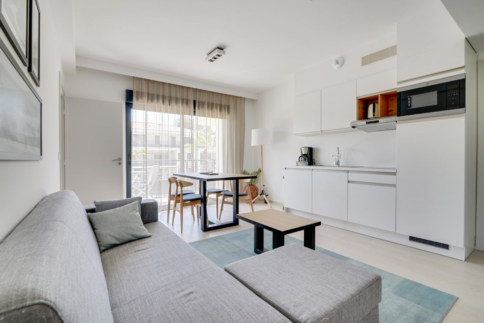 Suite deluxe pour 4 personnes avec 2 chambres - lit double et lits simples