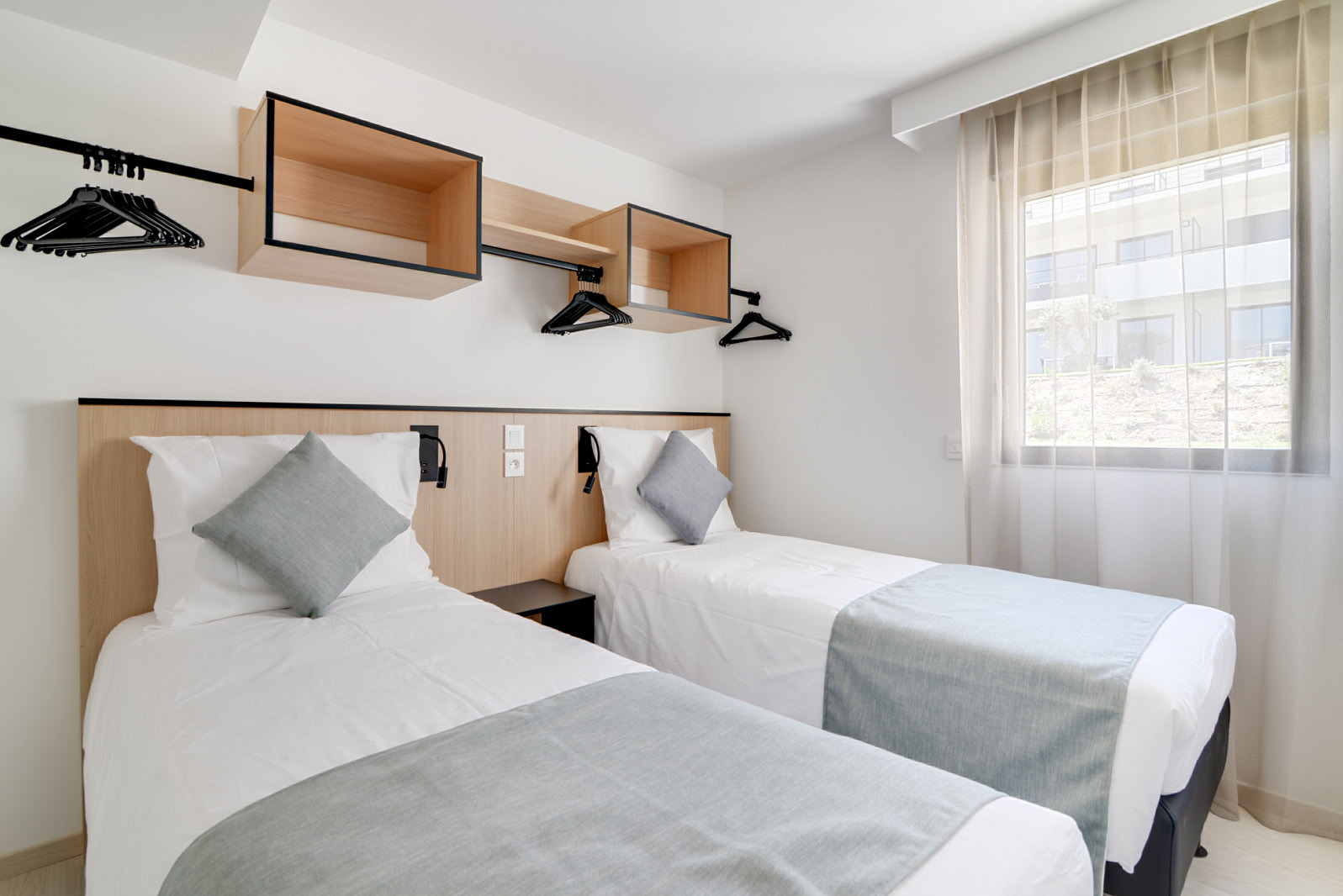 New deluxe suite for 8 people with 3 bedrooms