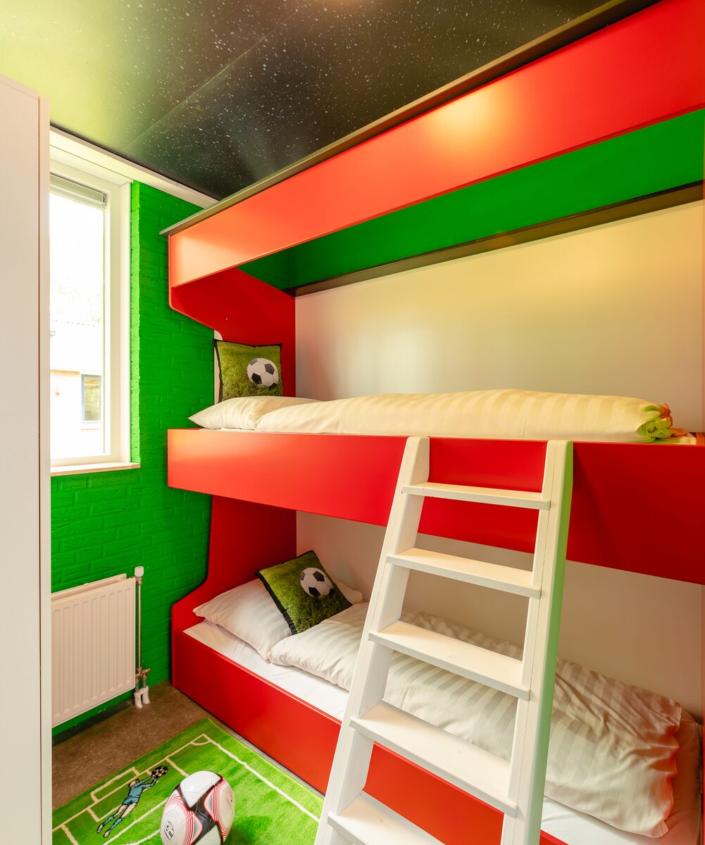 Kinderbungalow FC Mölke stadion met warme bubbeltub I 6 personen