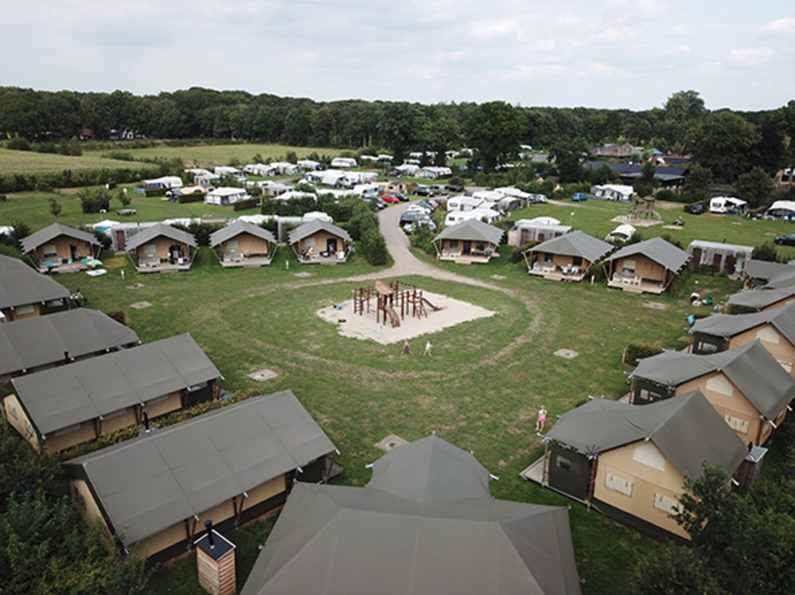 Luxuriöse Safari-Lodge für 4 Personen