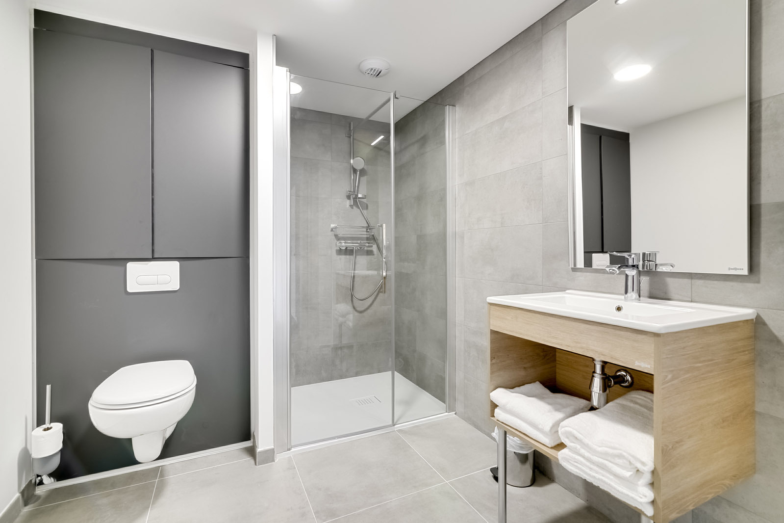 New deluxe suite for 6 people with 2 bedrooms