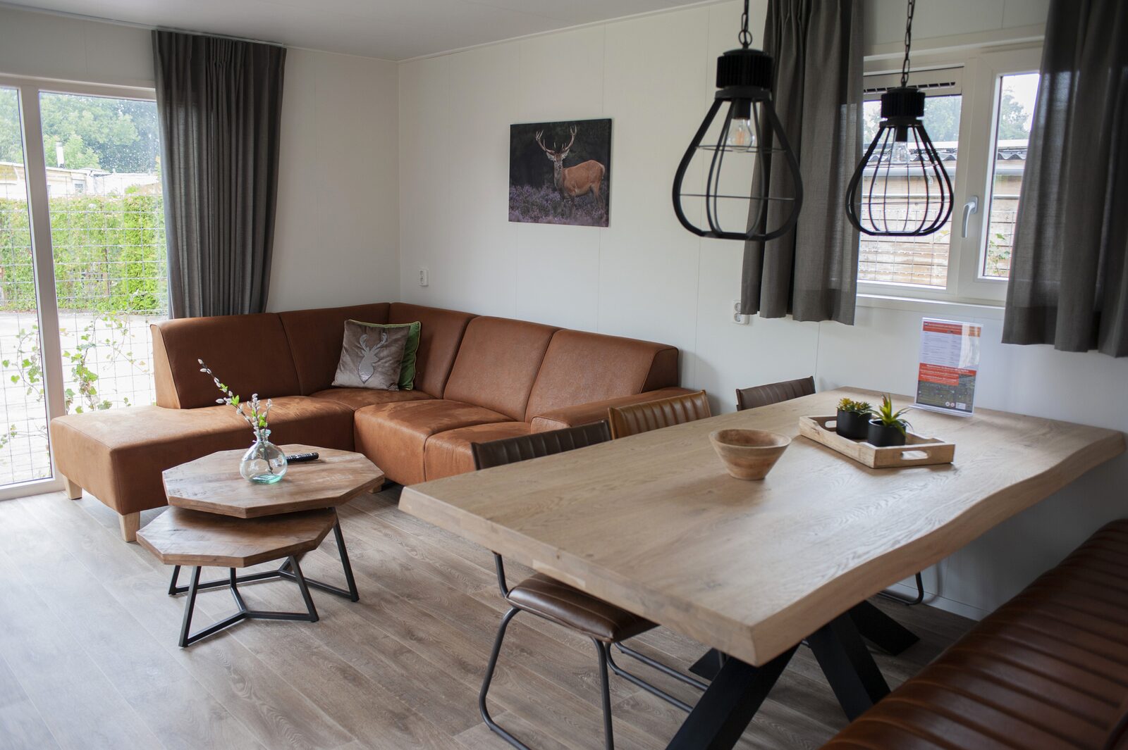 Veluwelodge XL mit Grillhaus für 6 + 6 Personen