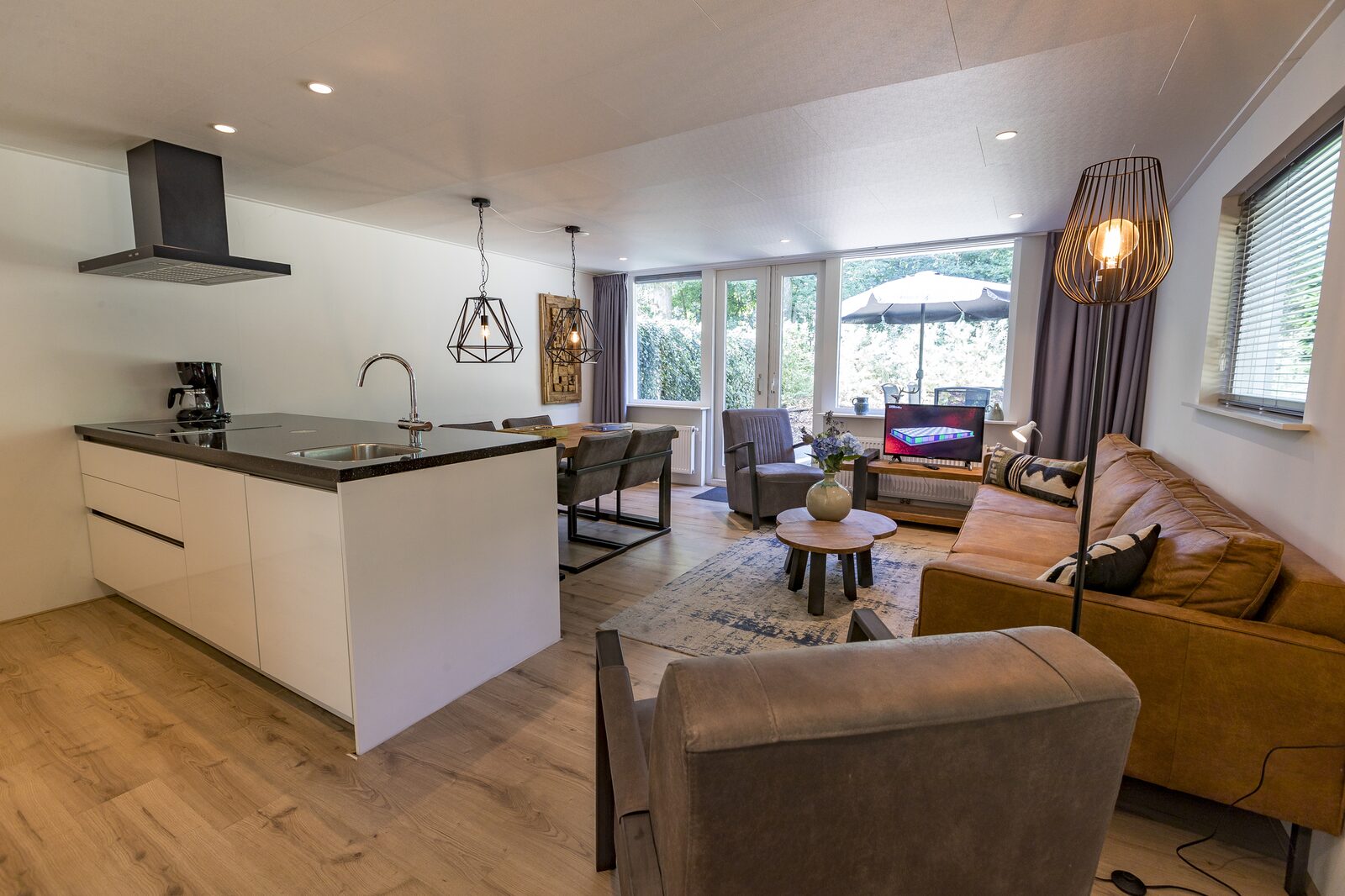 Bos Bungalow with Wellness 