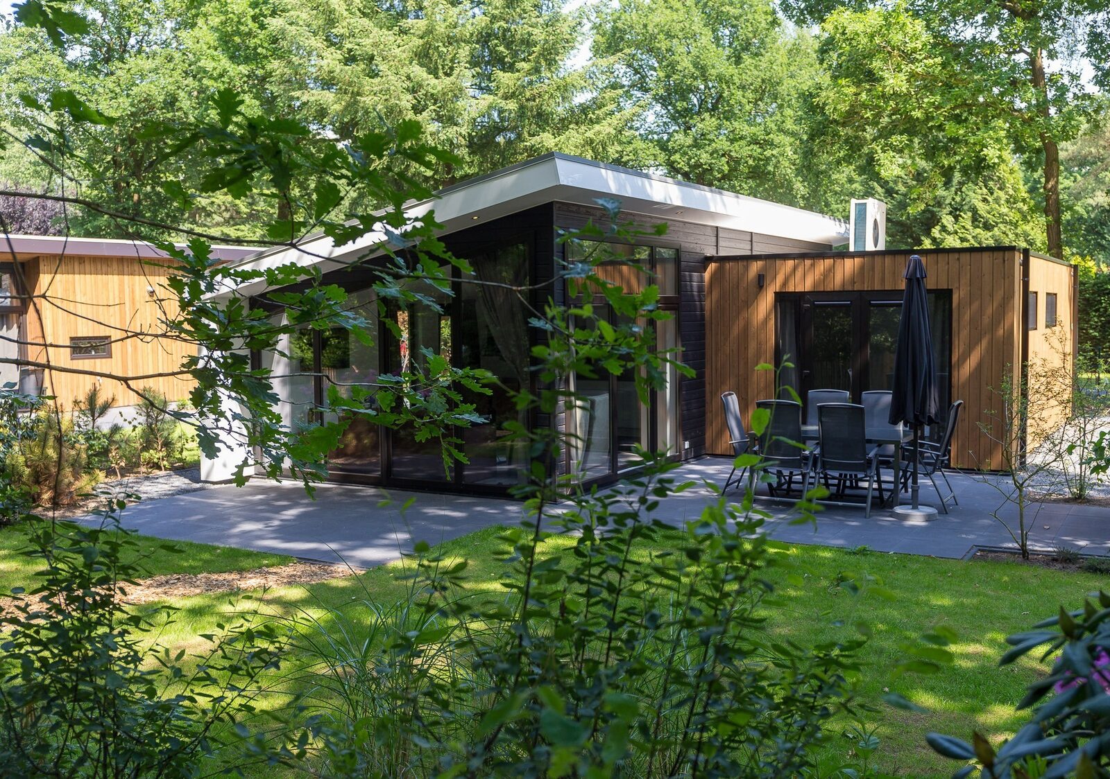 Bos Lodge 75 Eco 6 persons with Hottub and Sauna