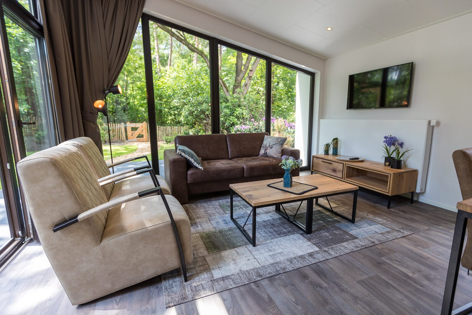 Bos Lodge 75 Eco 6 persons with Hottub and Sauna