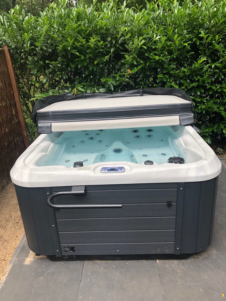 Bos Lodge 55 Eco 4 persons with Hottub and Sauna