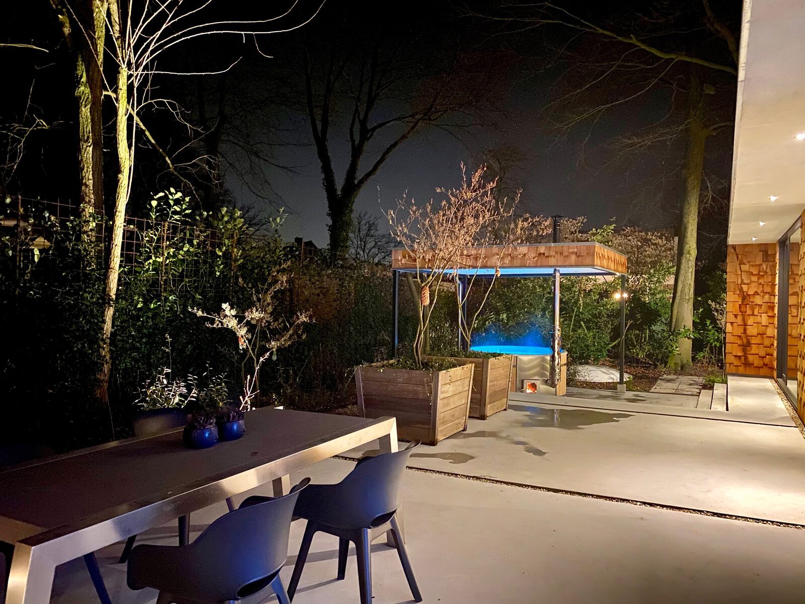 Houten Boshuis - luxe wellness vakantiehuis met hottub