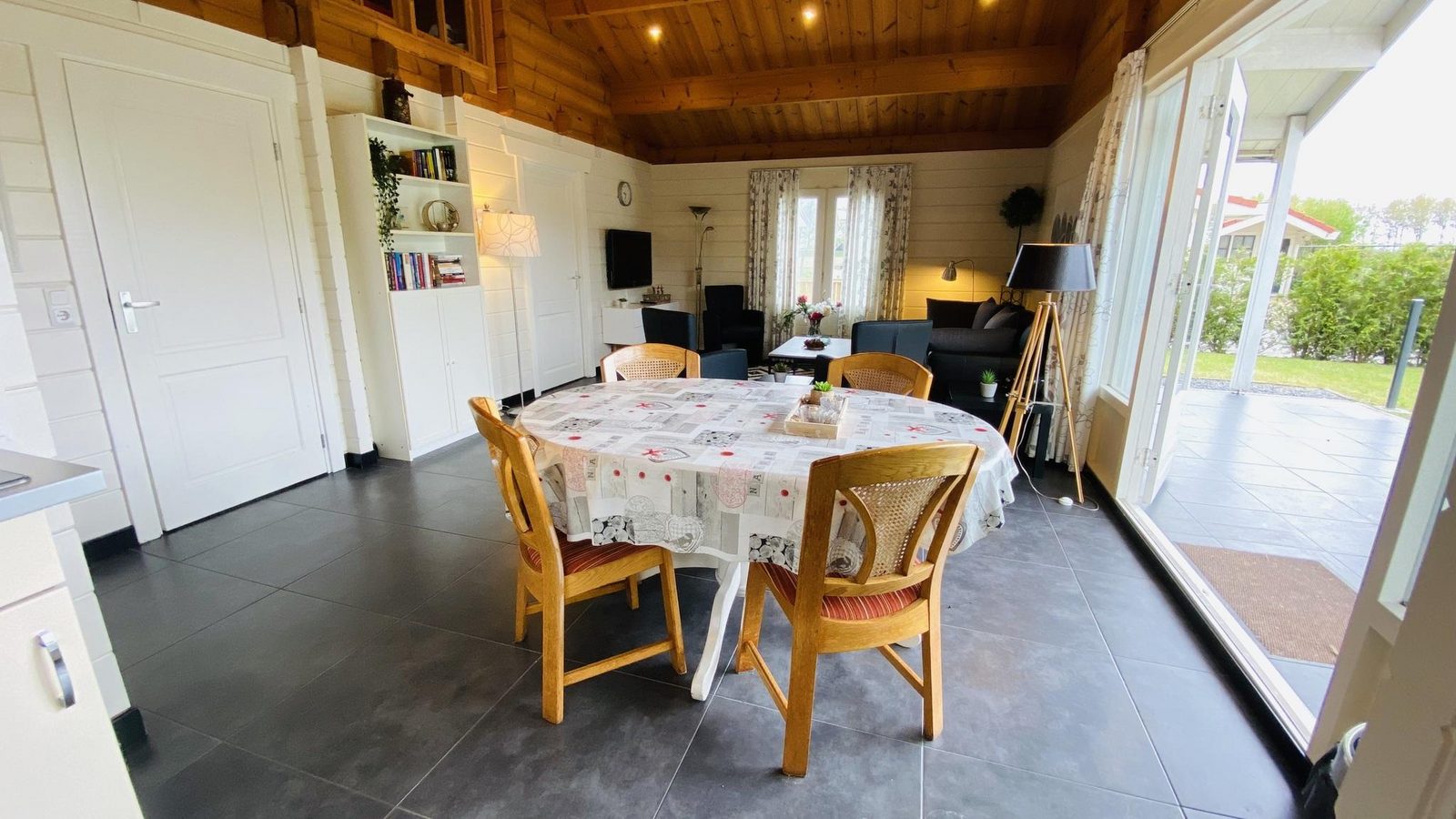 VZ497 Ferienchalet Sint-Annaland