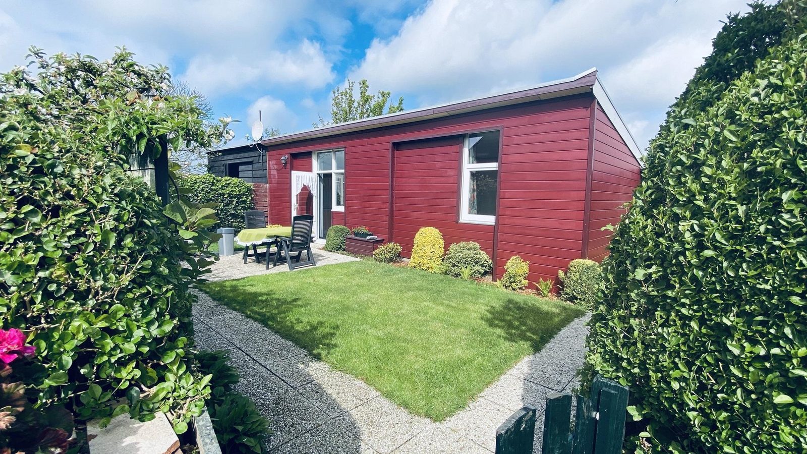 VZ182 Holiday Home Kerkwerve