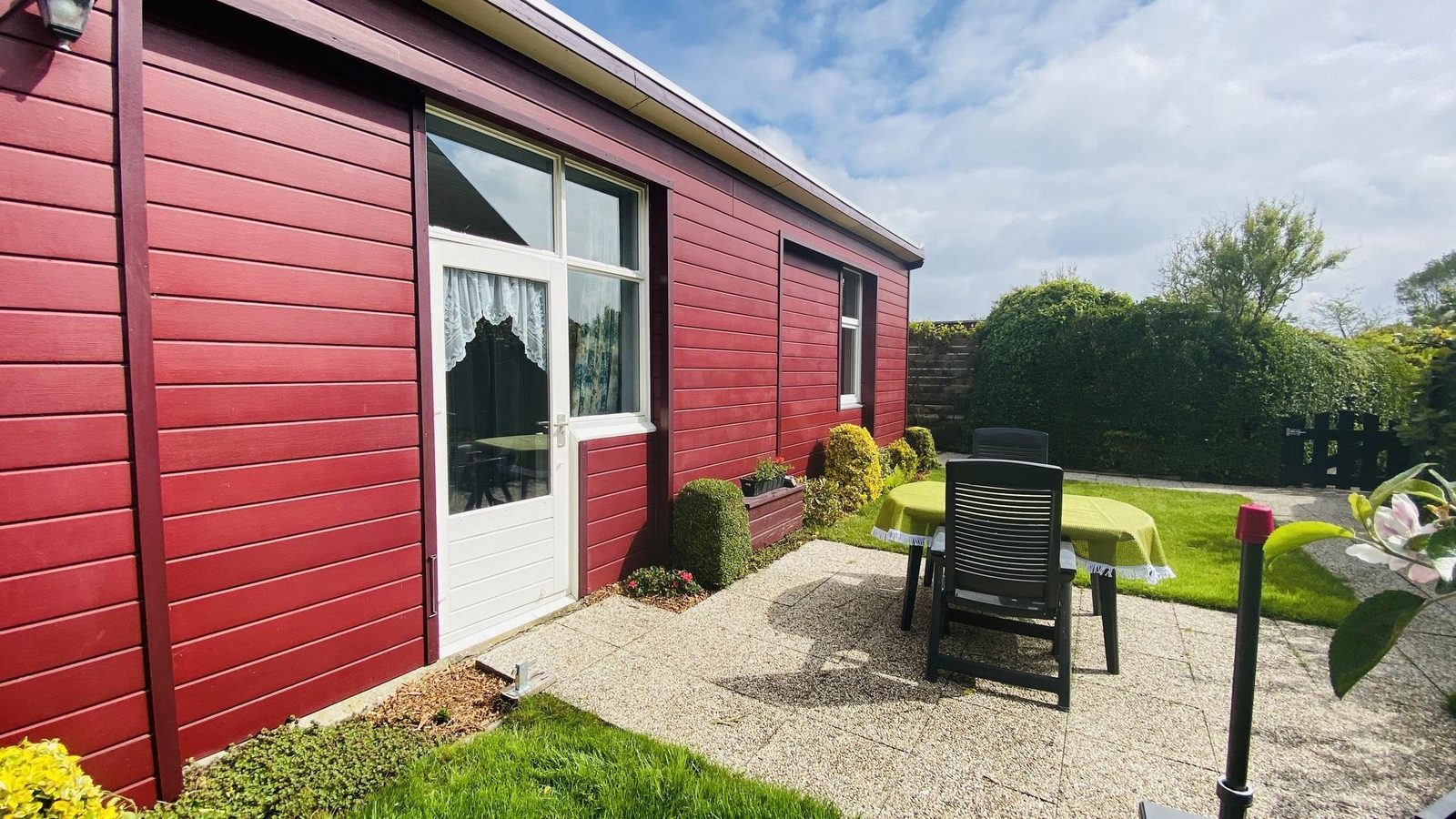 VZ182 Holiday Home Kerkwerve