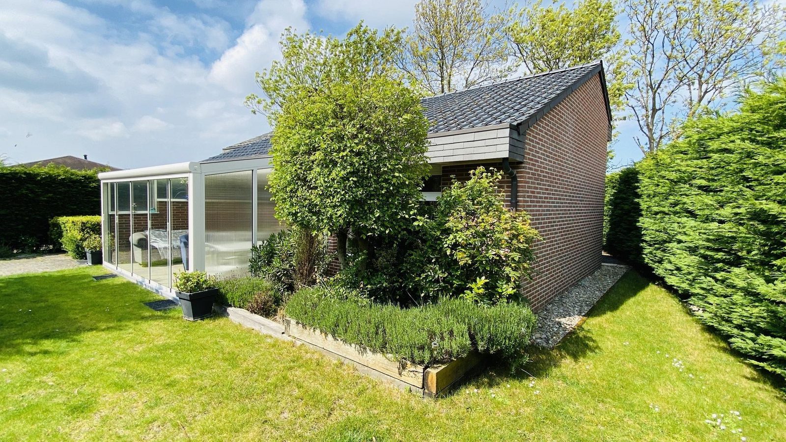 VZ527 Ferienbungalow in Brouwershaven