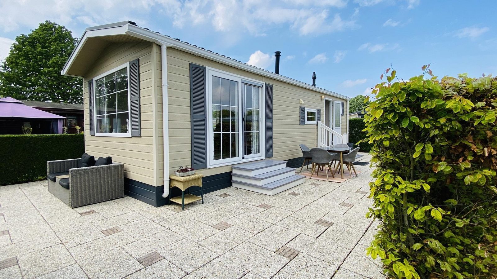 VZ539 Holiday chalet Ouwerkerk