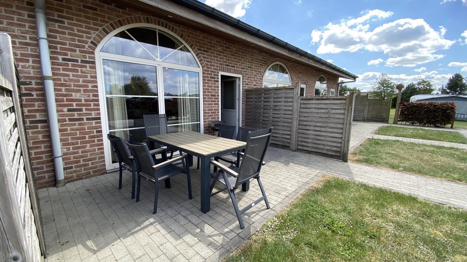 VZ007 Vakantiehuis Groede