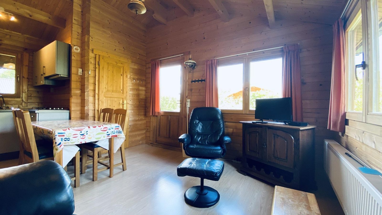 VZ851 Vakantiechalet in Ossenisse