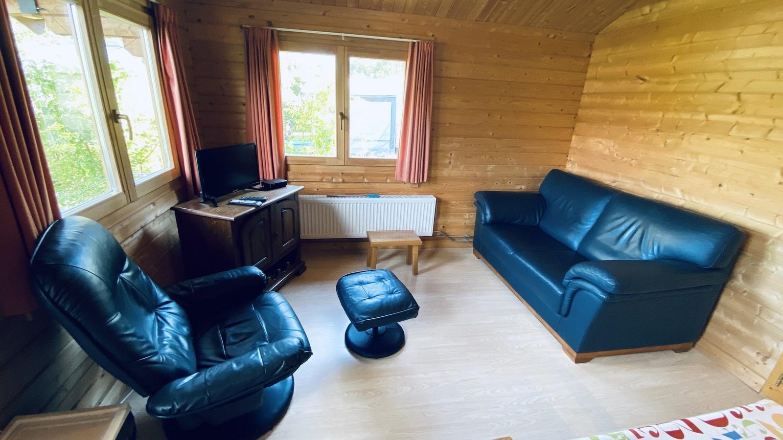 VZ852  Vakantiechalet in Ossenisse