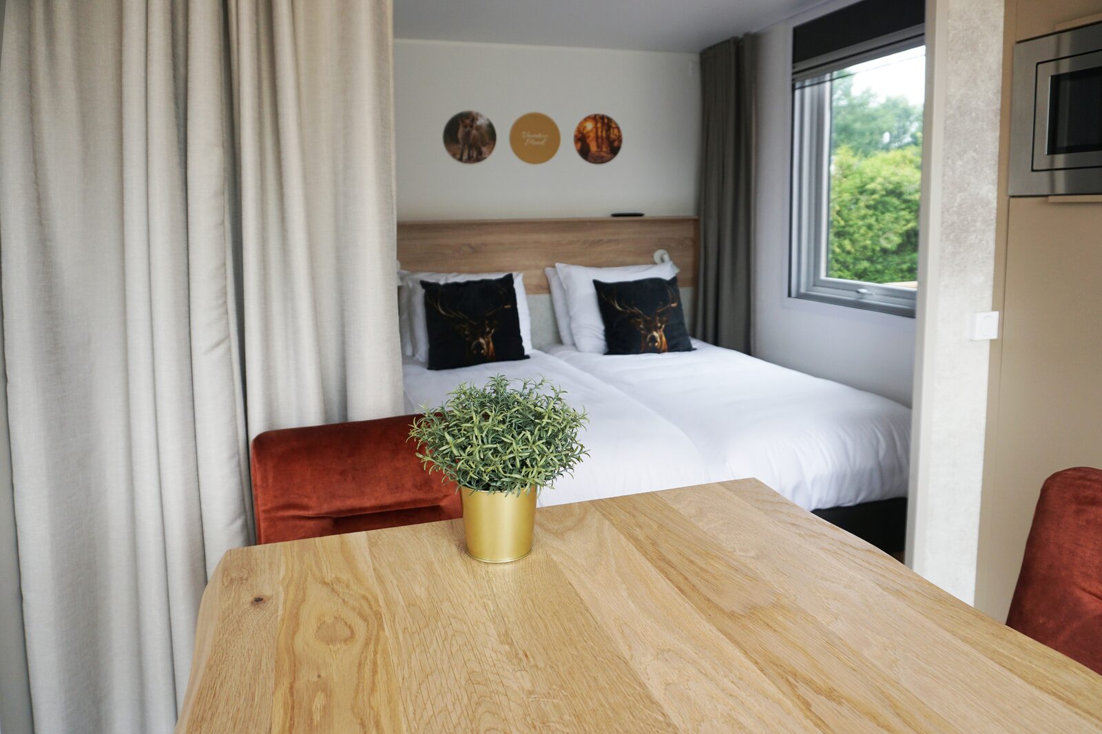 Two-person Hotel Lodge