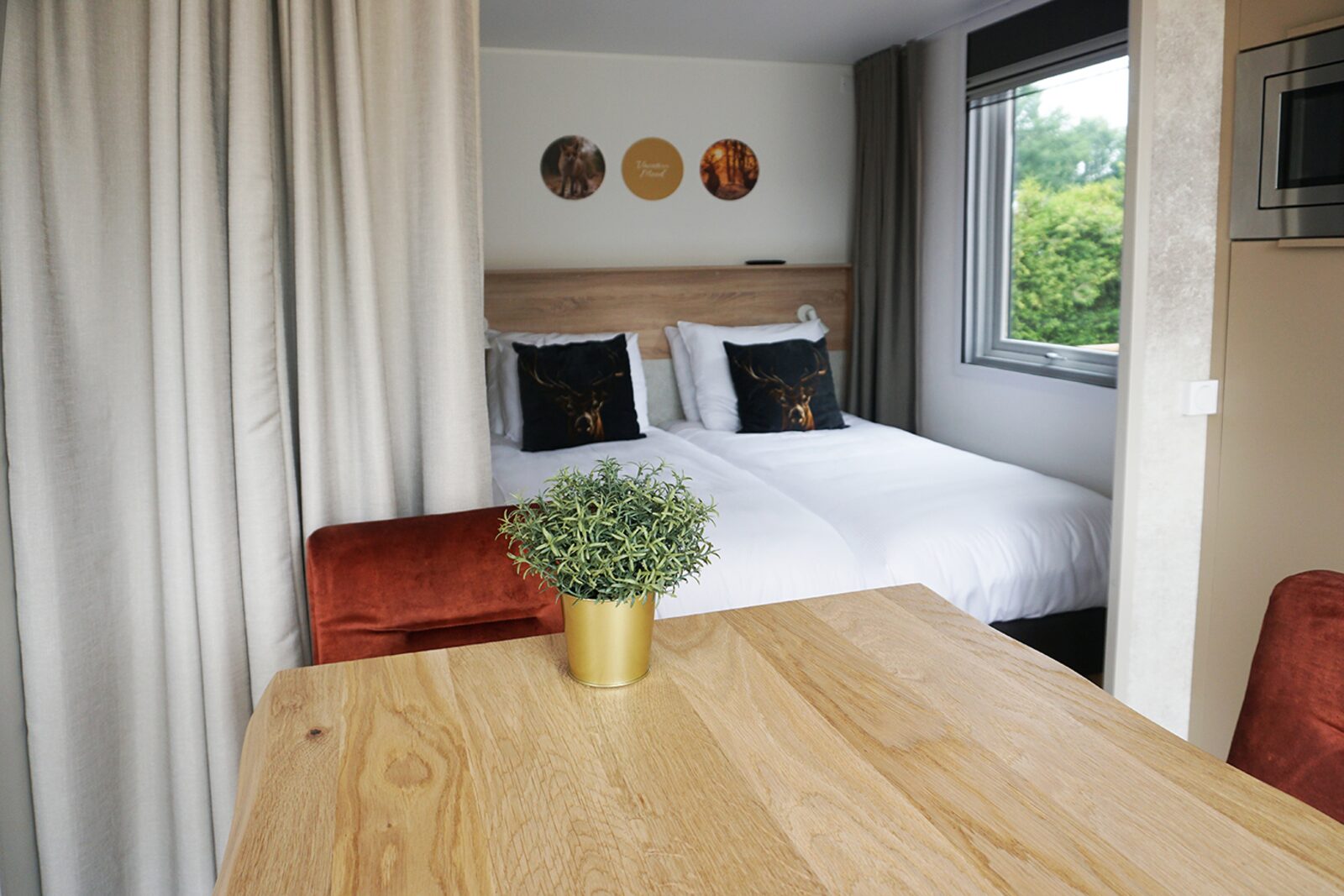 Two-person Hotel Lodge