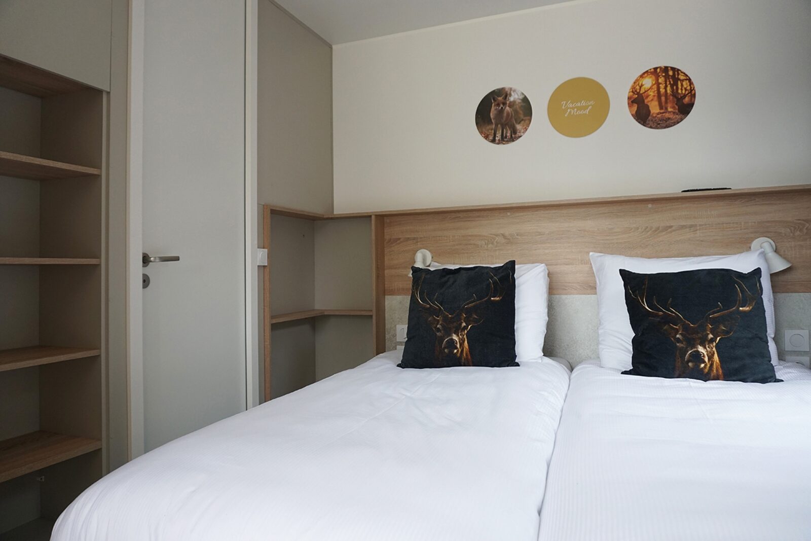 Two-person Hotel Lodge