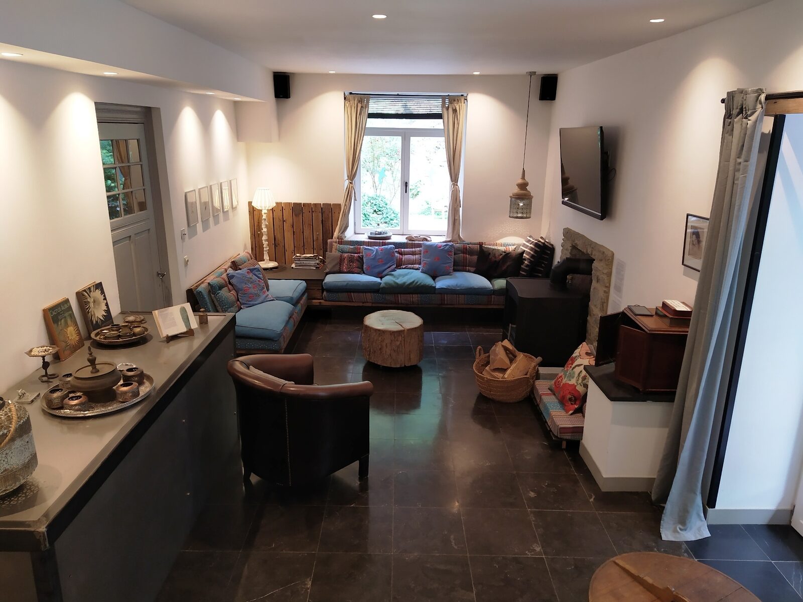 Vakantiehuis la Source de Bru - groepshuis met pizzaoven