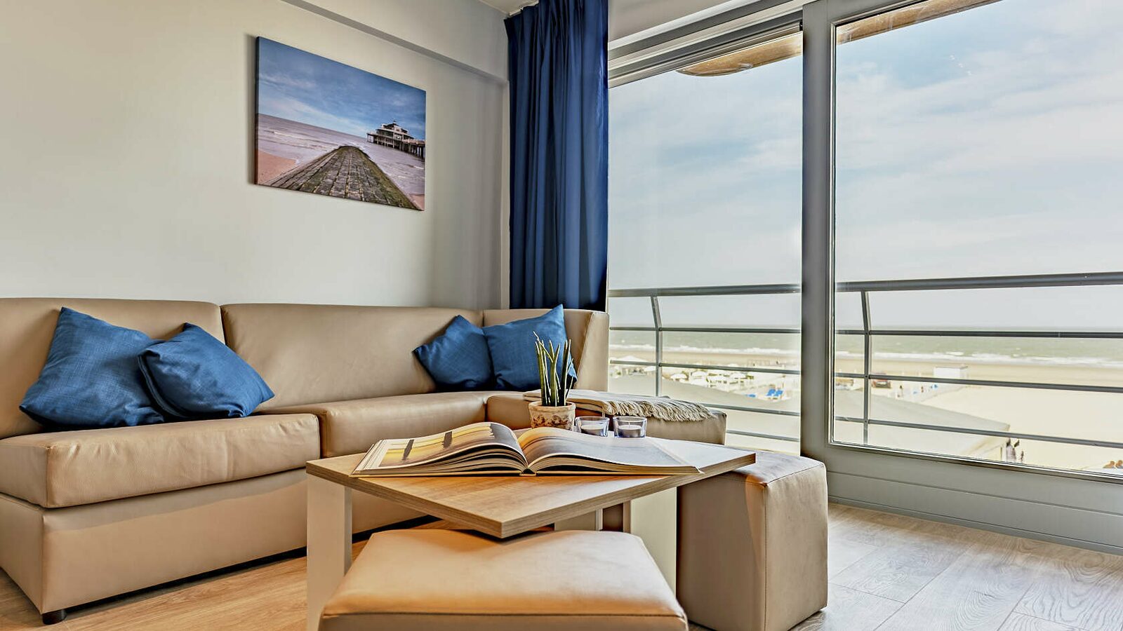 Essential Suite - 4p | Coin couchage - Canapé-lit | Balcon - Vue sur mer