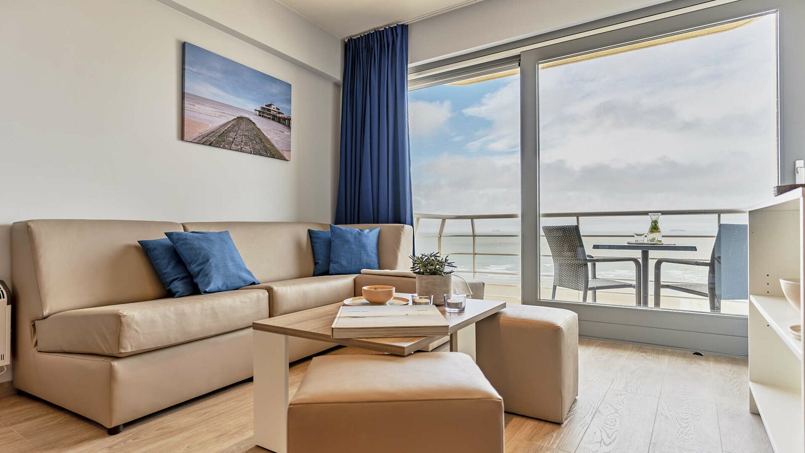 Comfort Suite - 4p | Bedroom - Sleeping corner | Balcony - Sea view