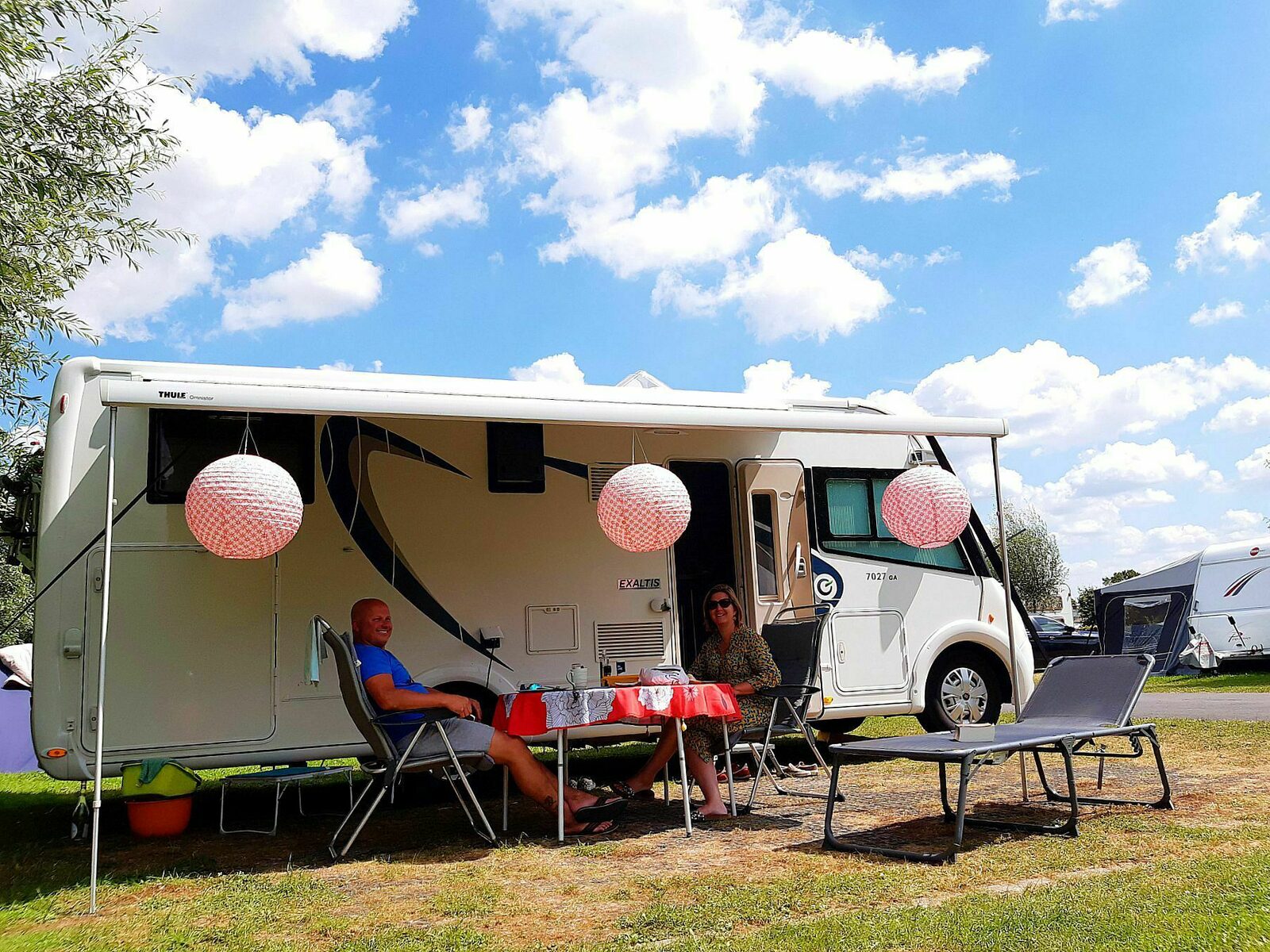 Emplacement pour camping-car sur dalle de gazon - 150 m²