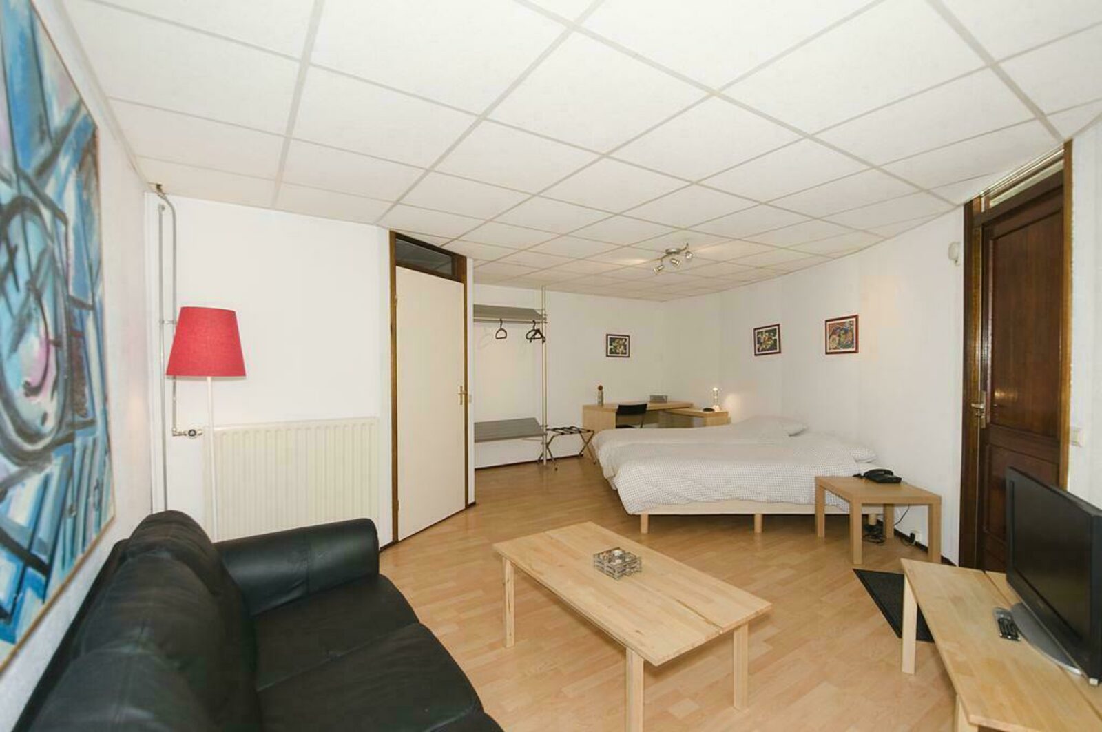 Motelroom