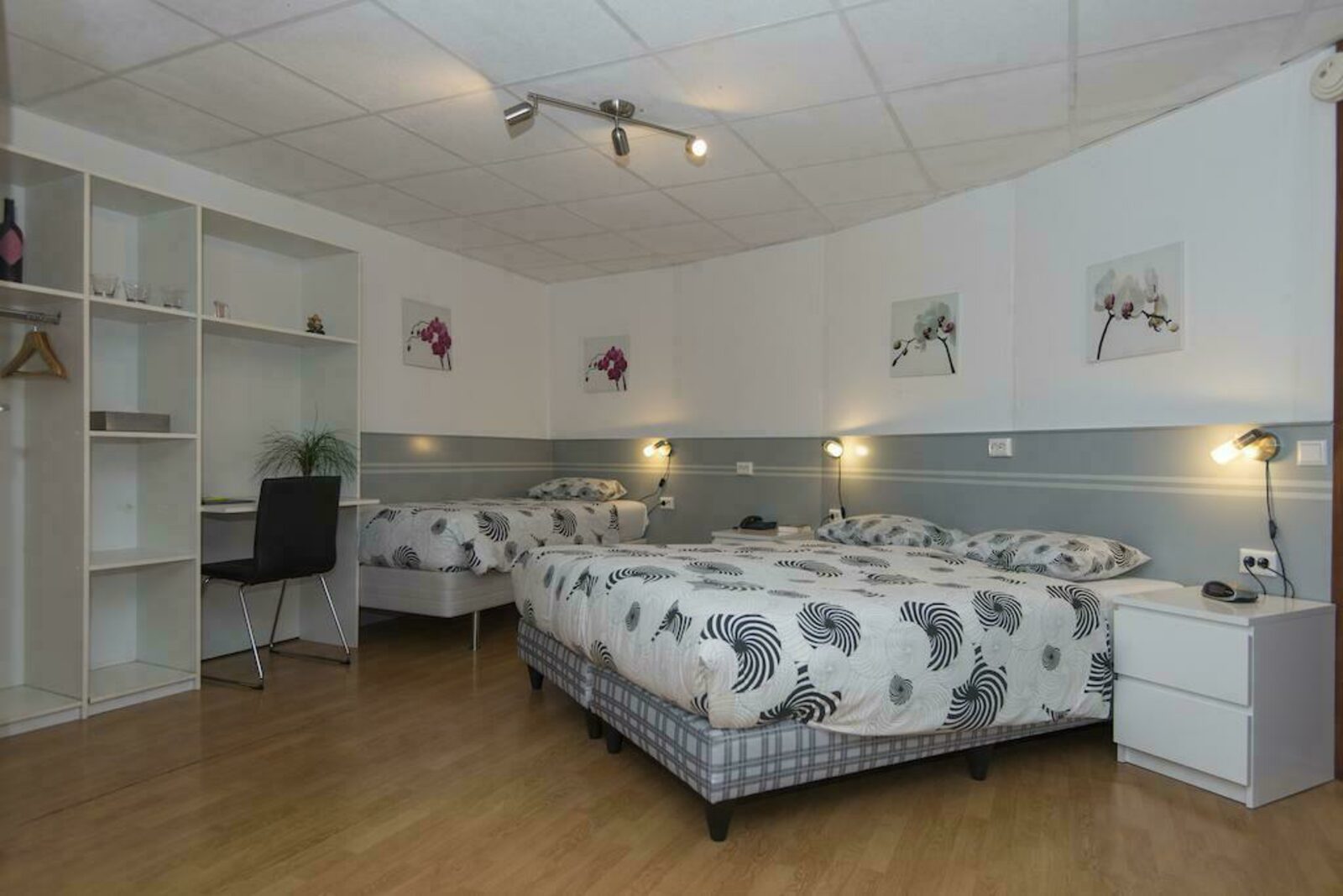Motelroom