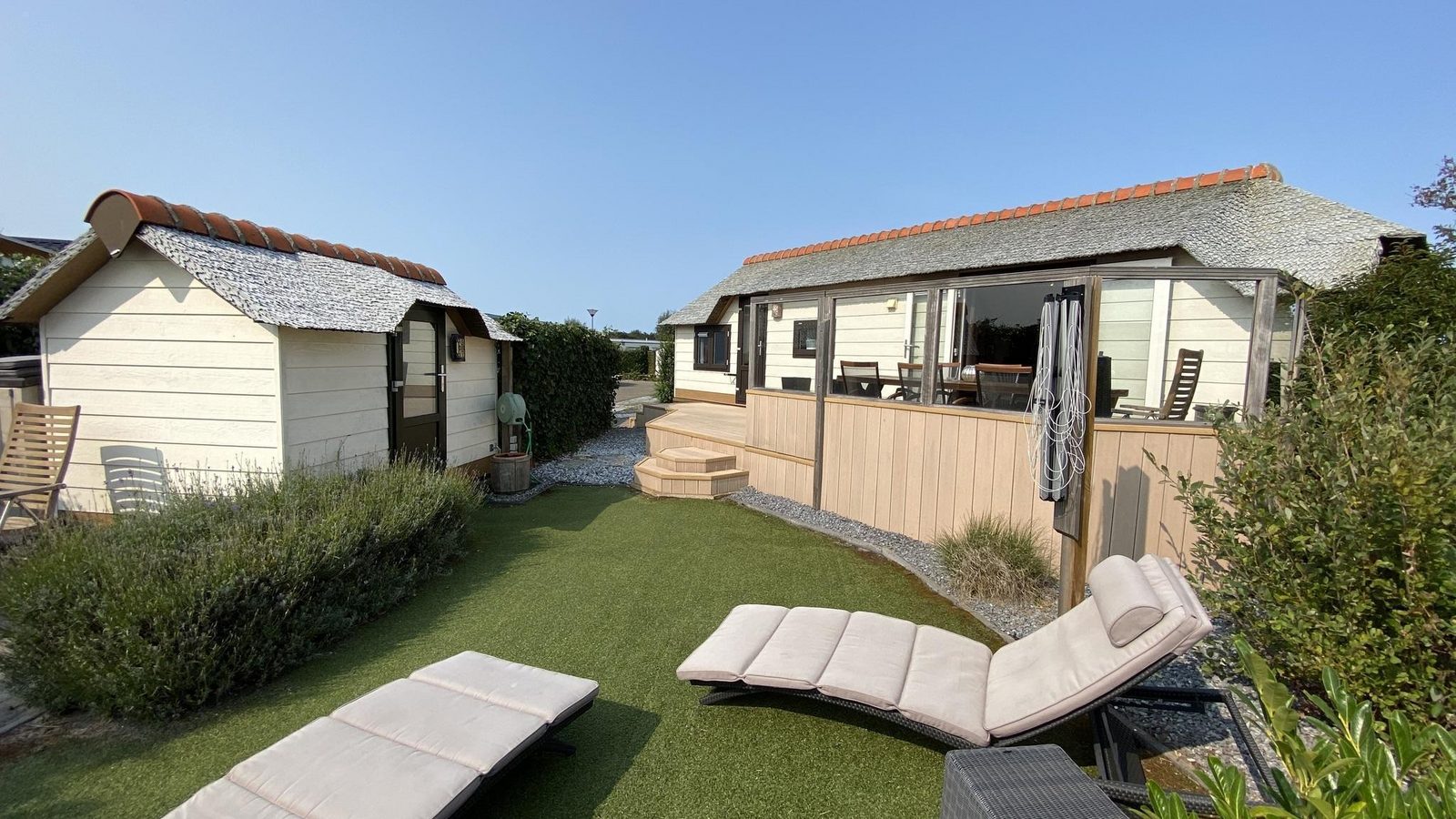 VZ792 Holiday chalet in Renesse