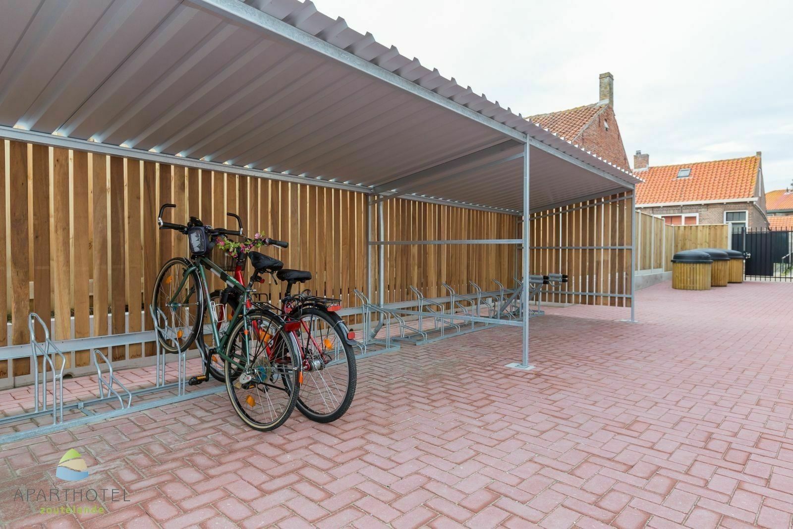 Luxury 3-person apartment 