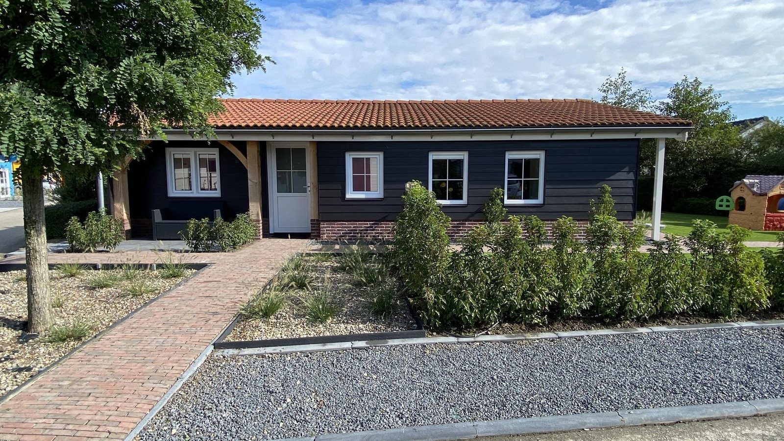 VZ866 Holiday chalet in Sint Annaland