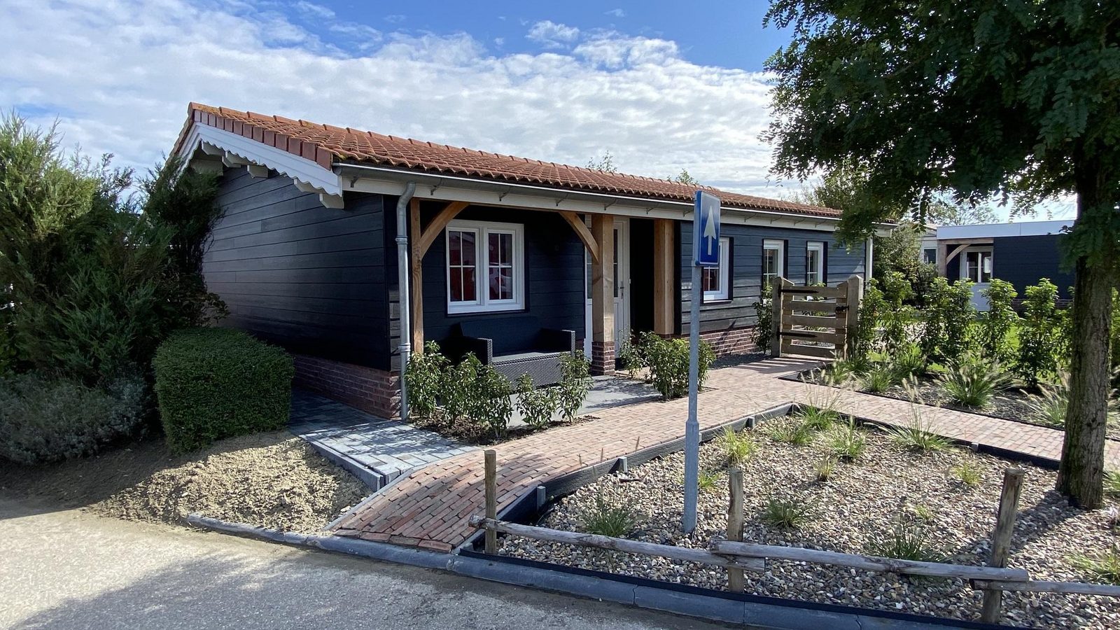 VZ866 Holiday chalet in Sint Annaland