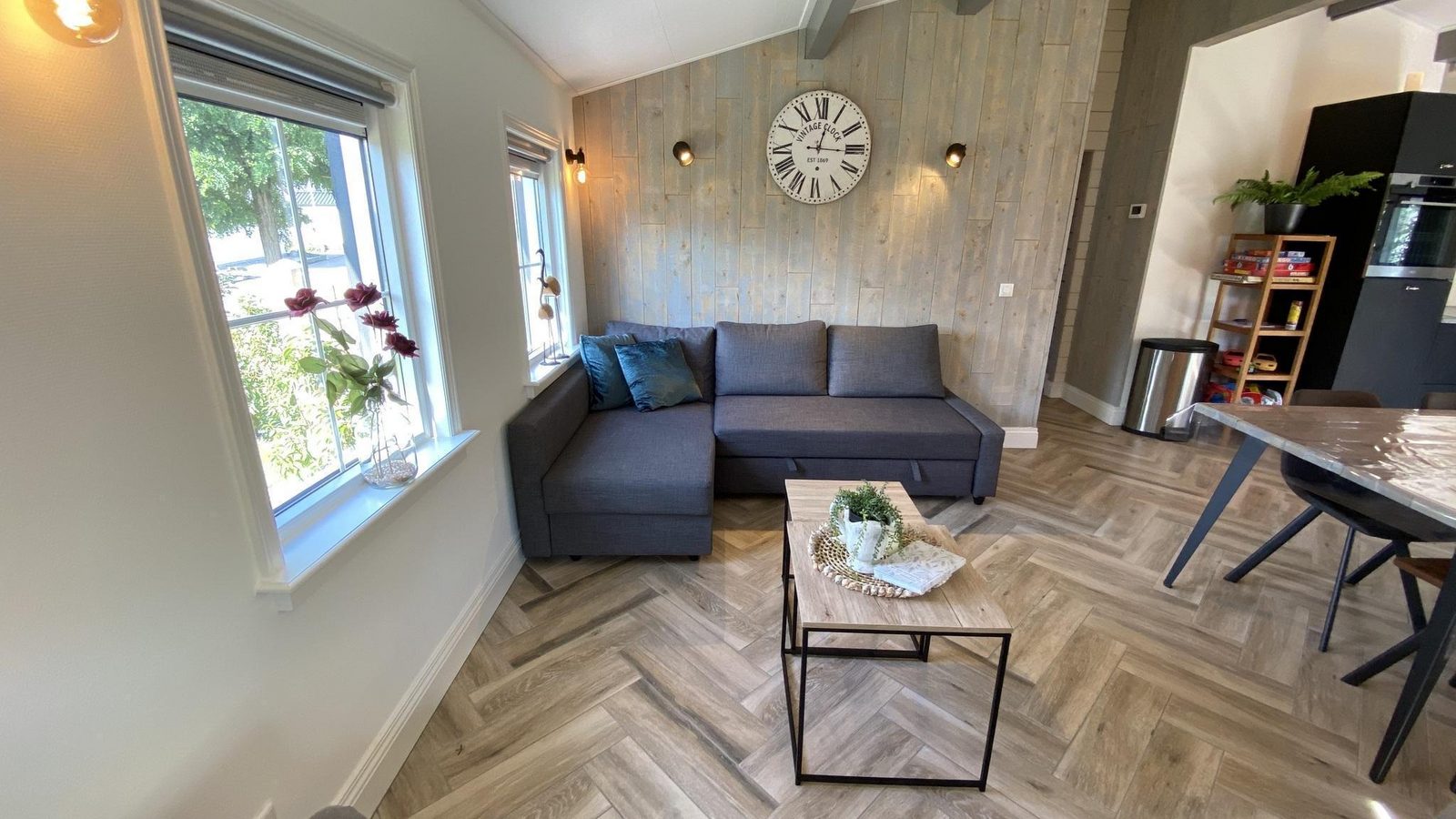 VZ866 Holiday chalet in Sint Annaland