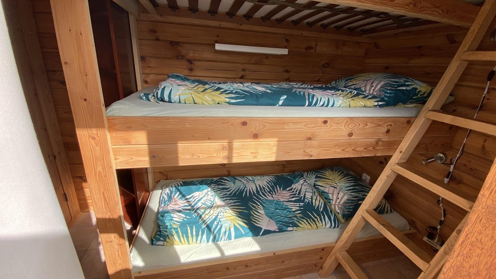 VZ810 Holiday chalet Sint-Annaland