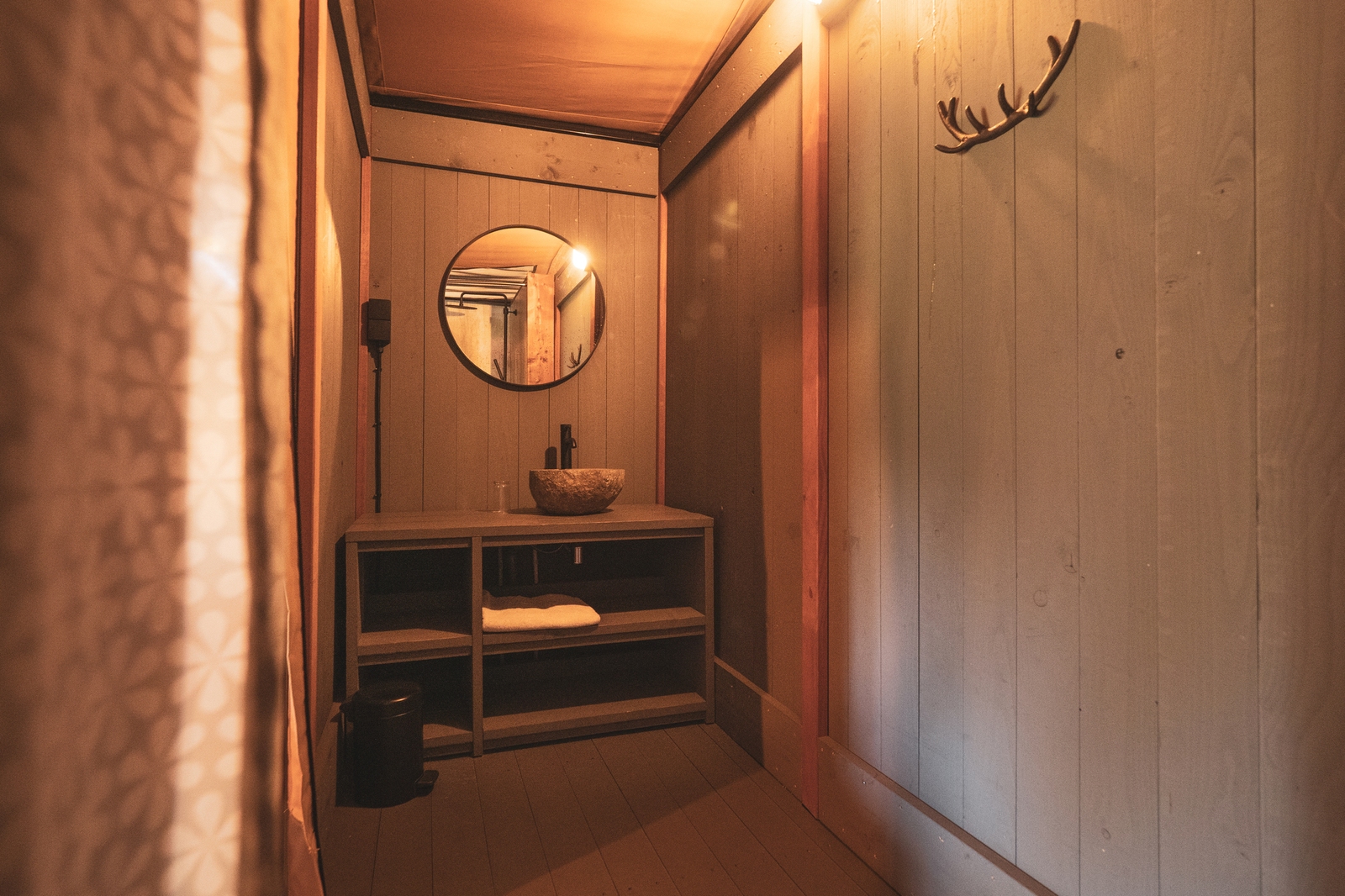 Luxury King's Lodge with Hottub | 4-8 Pers.