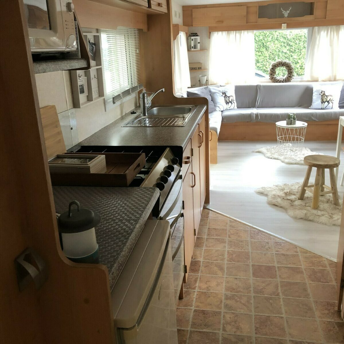 Caravan 3* E | 2 volwassenen en 2 kinderen