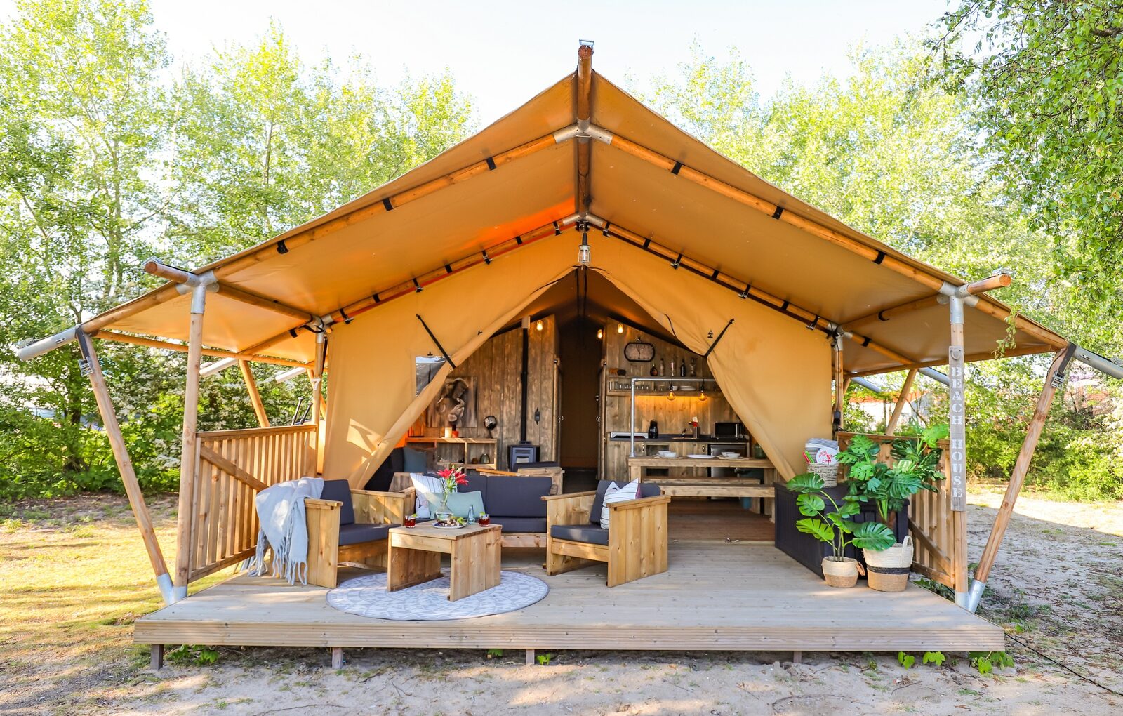 Safari-Lodge XL für 6 Personen