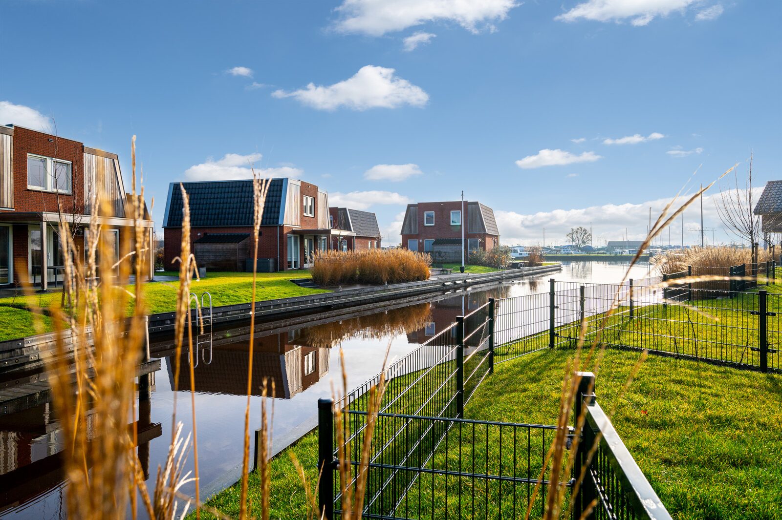 Sneekermeer 8p. with outdoor spa