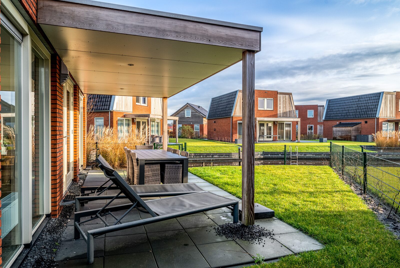 Sneekermeer 8p. with outdoor spa